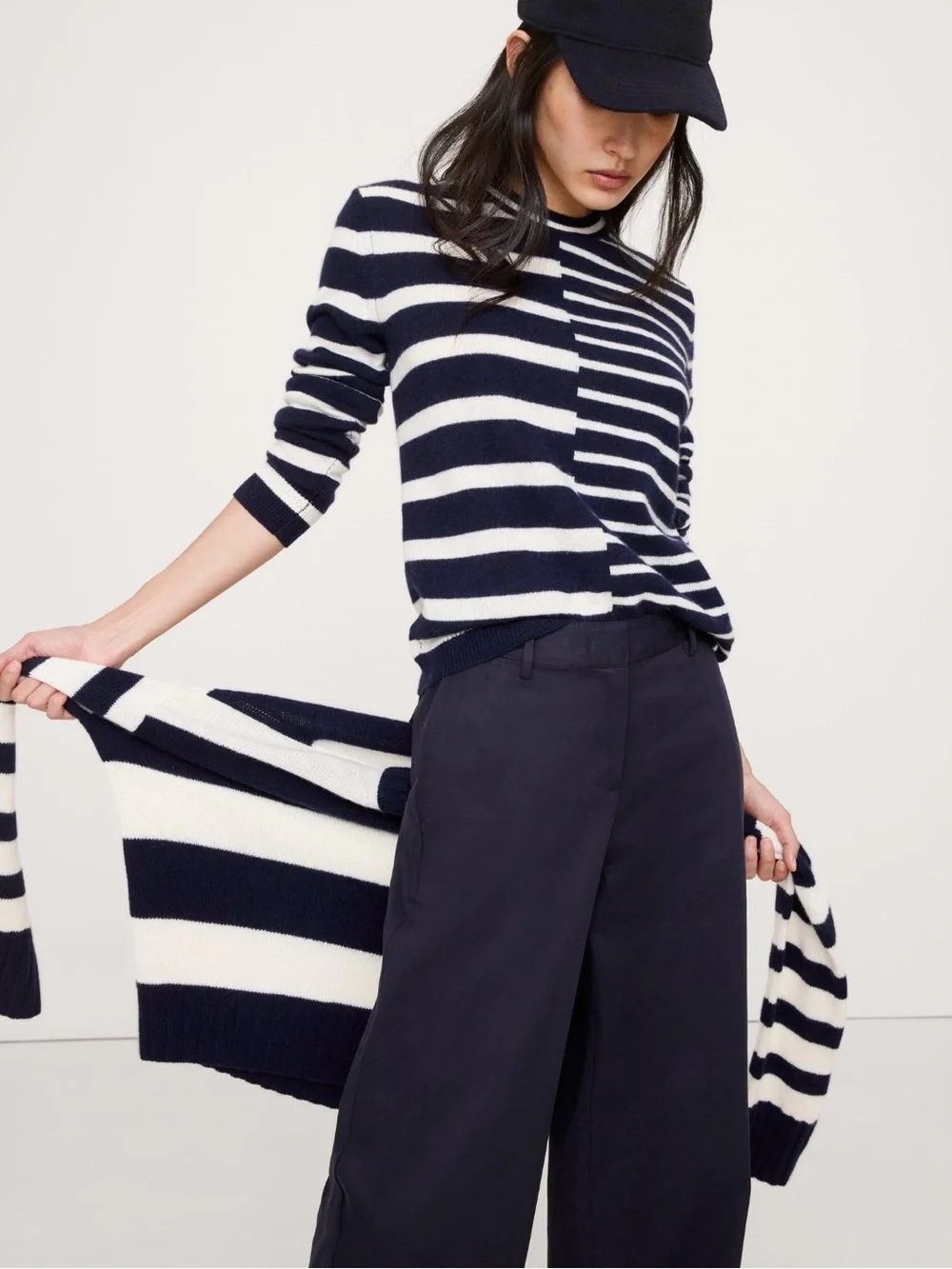 NWT Banana Republic Wide Leg Everyday Navy Blue Pant Size XS